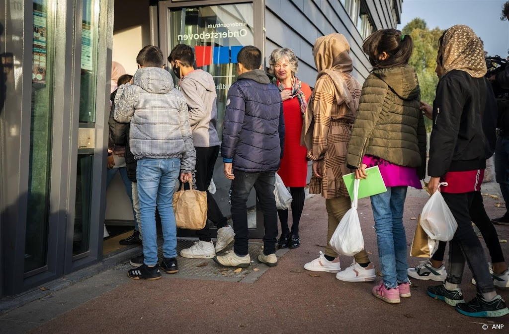 Nijmegen mag op proef onderwijs aan asielkinderen versoepelen