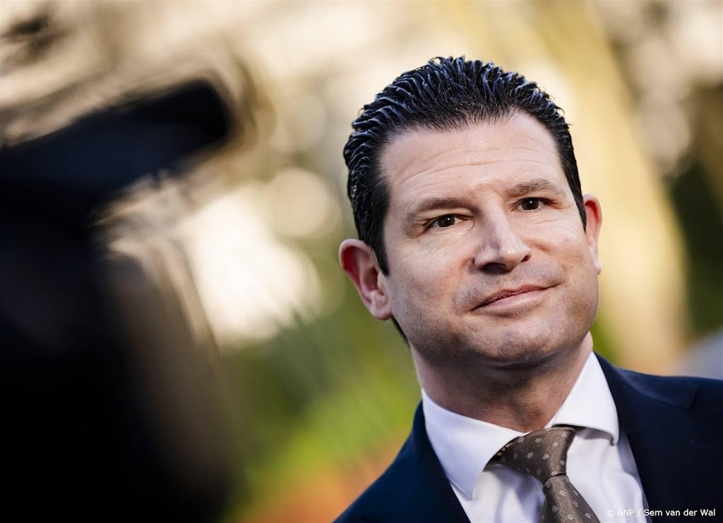 Beljaarts bezorgd over massa-ontslag bij Tata Steel IJmuiden