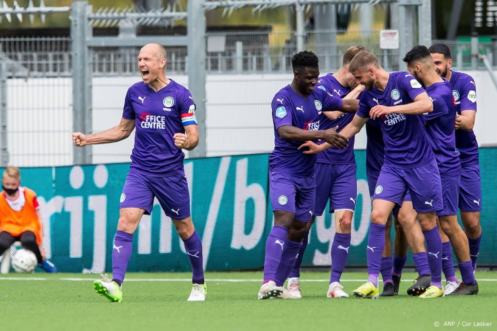 Fitte Robben helpt Groningen aan ruime zege op Emmen