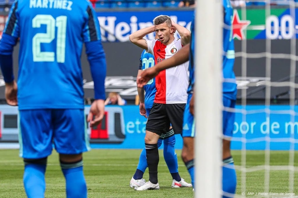 Linssen: Feyenoord wil door het vuur gaan voor coach Advocaat