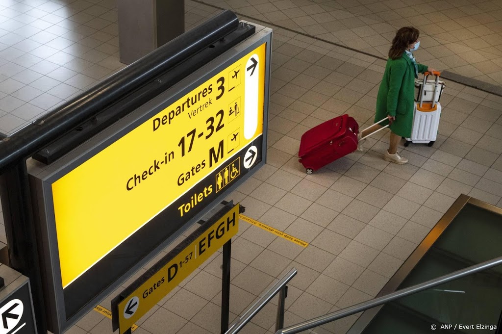 Binnenlandse vluchten krabbelen langzaam op van coronacrisis