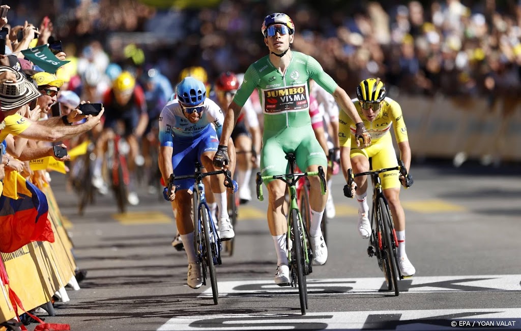 Van Aert sprint in Lausanne naar tweede ritzege in Tour de France