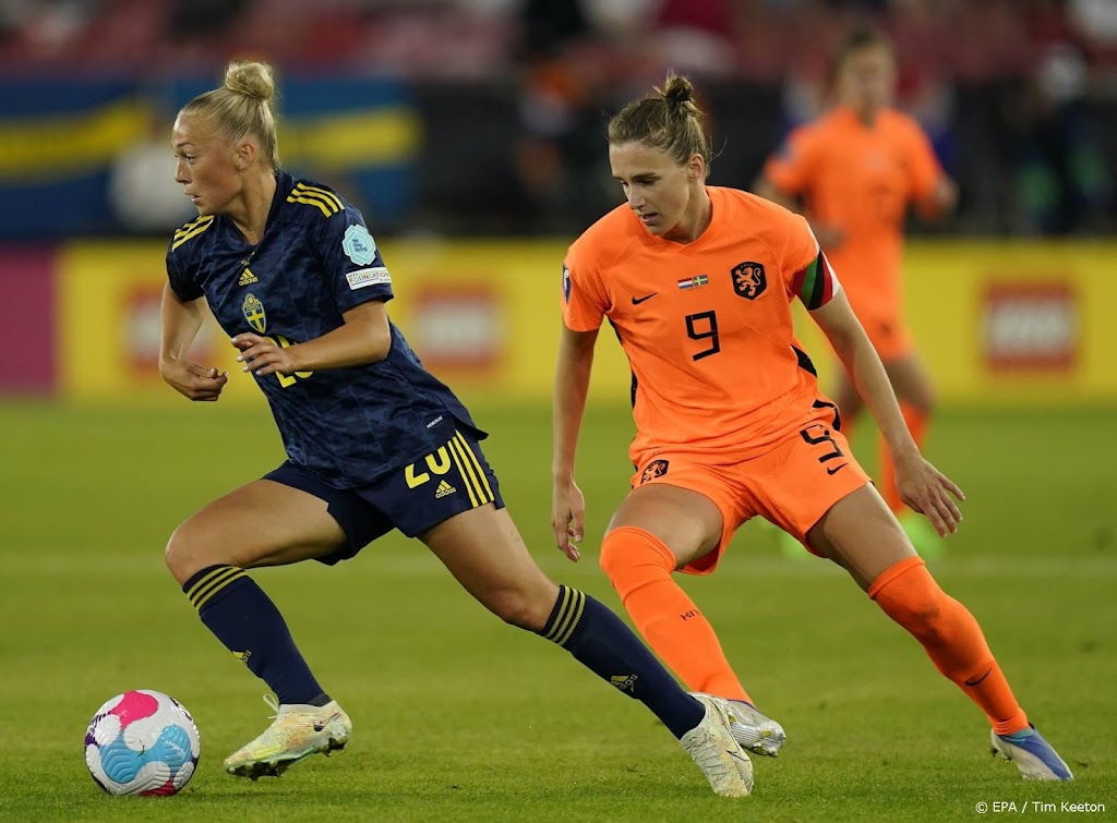 Titelverdediger Oranje begint EK vrouwenvoetbal met gelijkspel