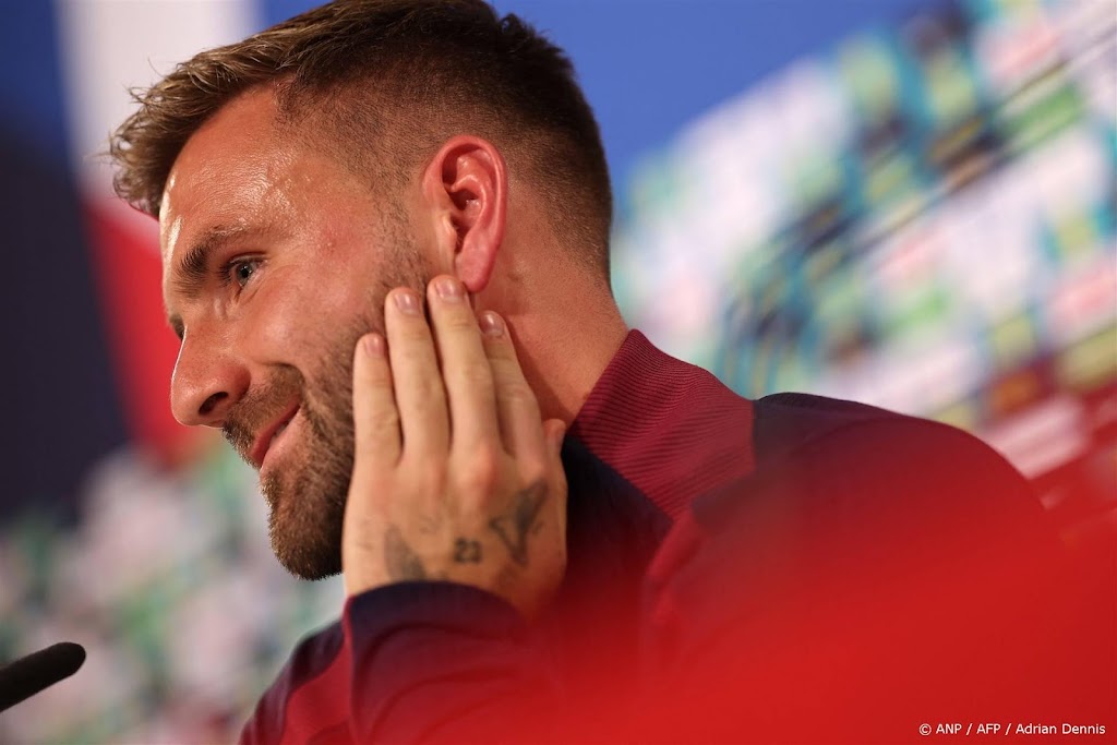 Southgate laat in het midden of herstelde Shaw start tegen Oranje