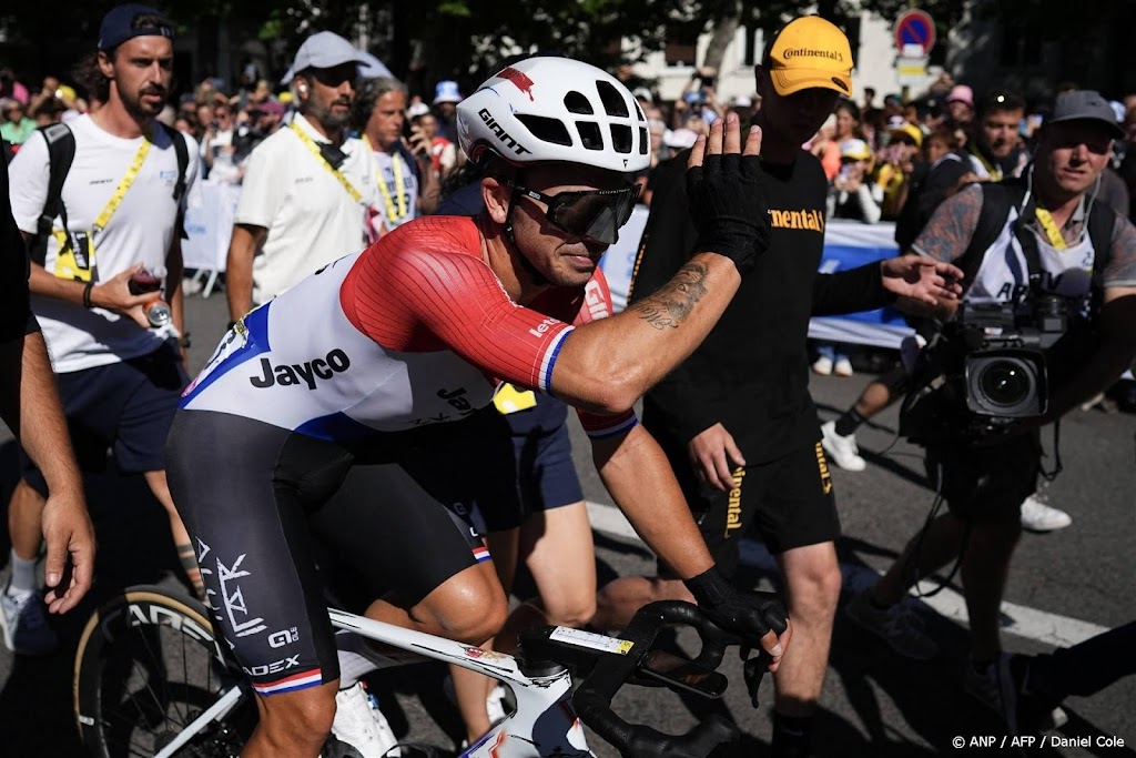 Sprinter Groenewegen baalt van gemiste kans in Tour