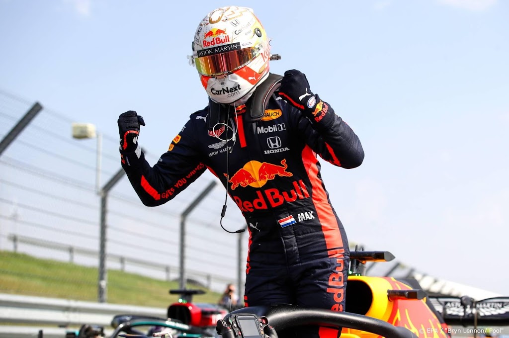 Bandentovenaar Verstappen naar tweede plaats in WK-stand
