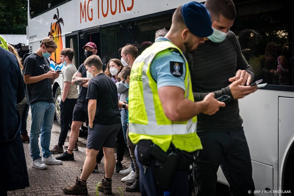 Marechaussee: geen boetes uitgedeeld bij controle coronabewijs