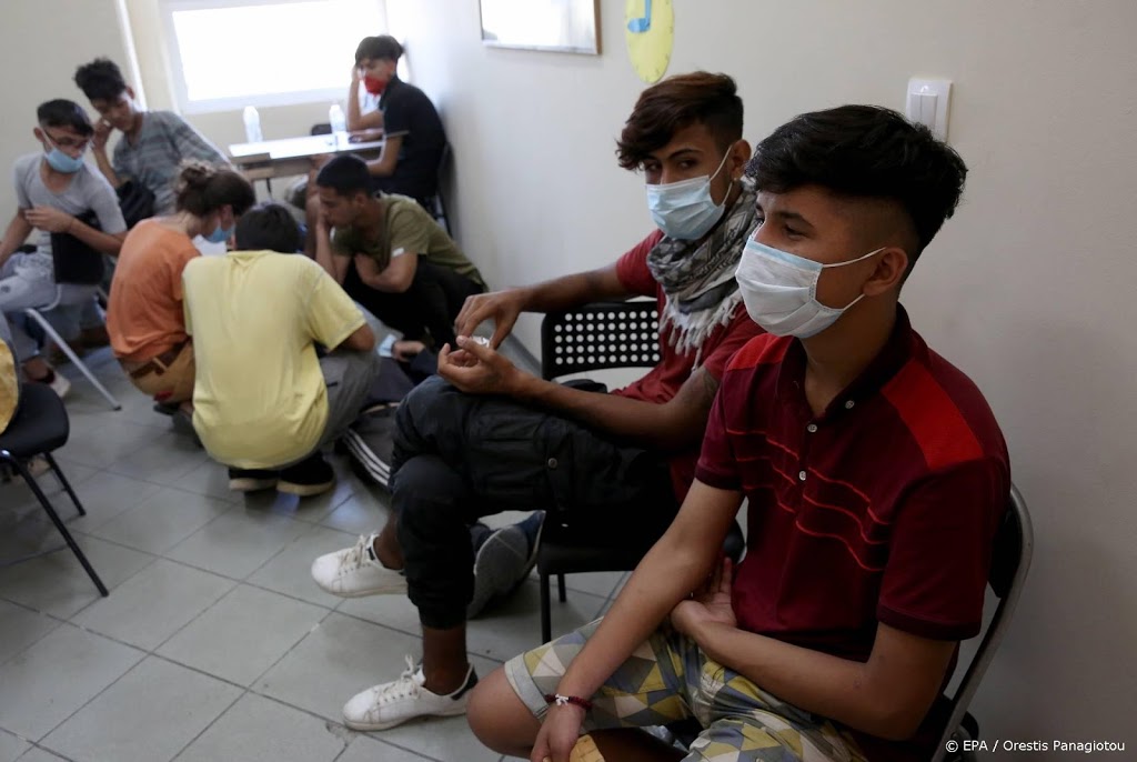 Griekenland brengt Moria-migranten onder op schepen