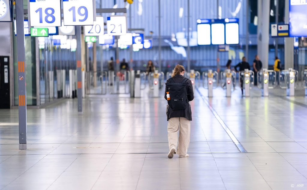 NS: rustig op stations, reizigers goed op de hoogte van stakingen