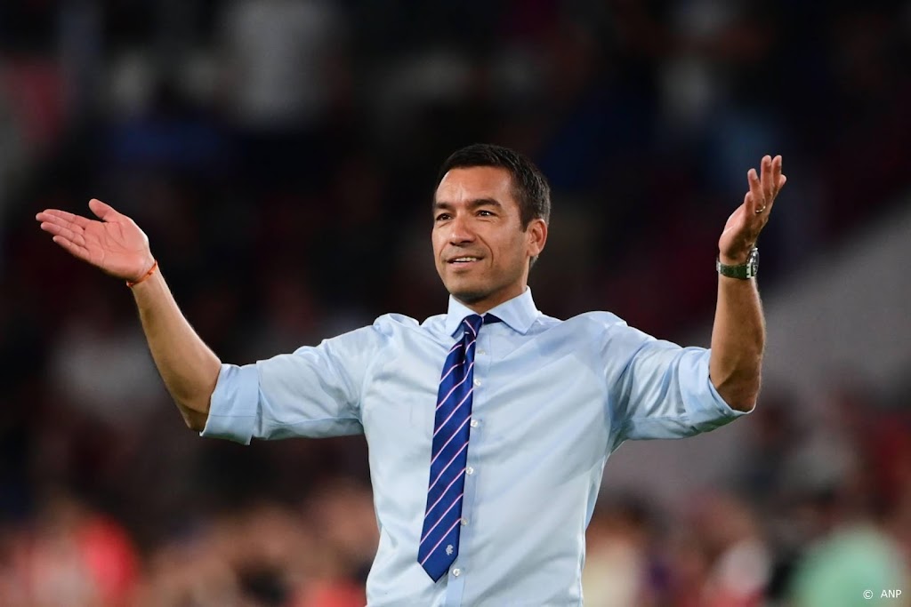 Van Bronckhorst heeft met Rangers ook vrij na dood Elizabeth
