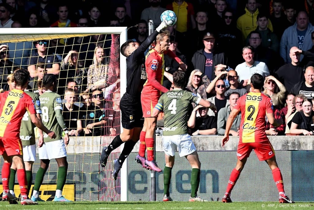 Veel kansen, geen doelpunten bij Go Ahead Eagles - SC Cambuur