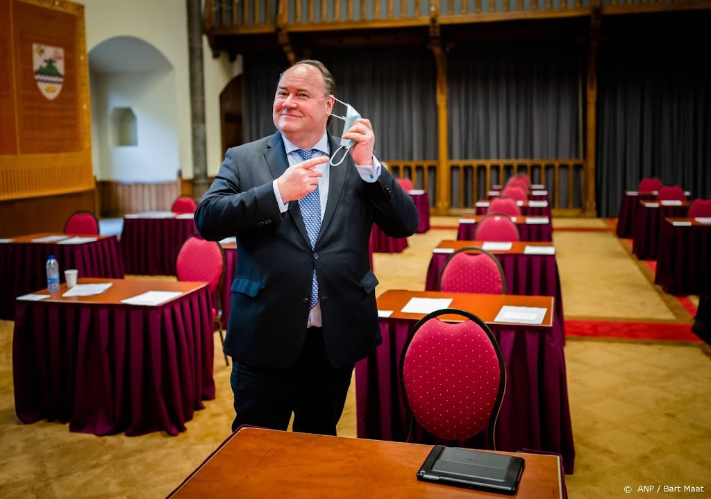 Tijdelijk derde senaatszetel voor fractie-Otten