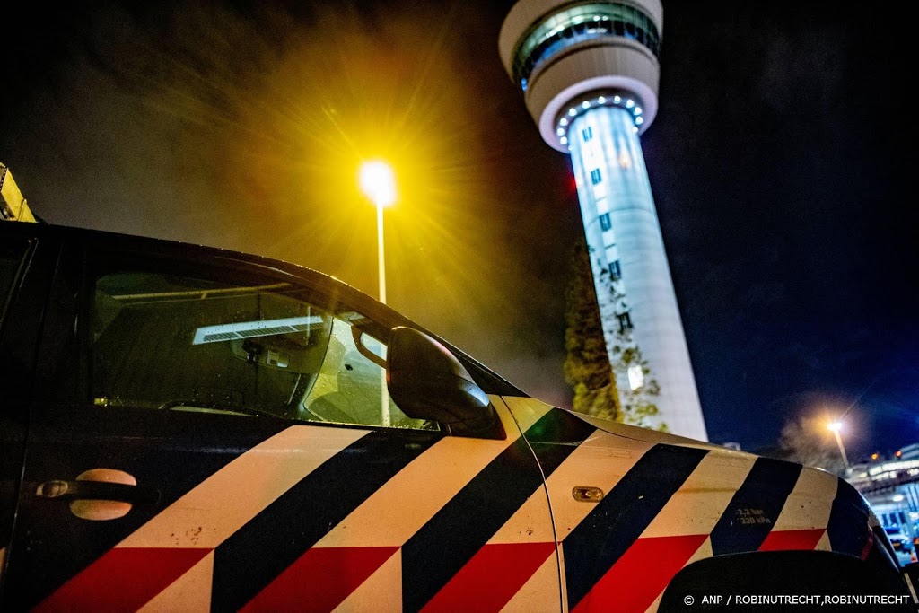 Passagiers verlaten vliegtuig waarin 'verdachte situatie' was