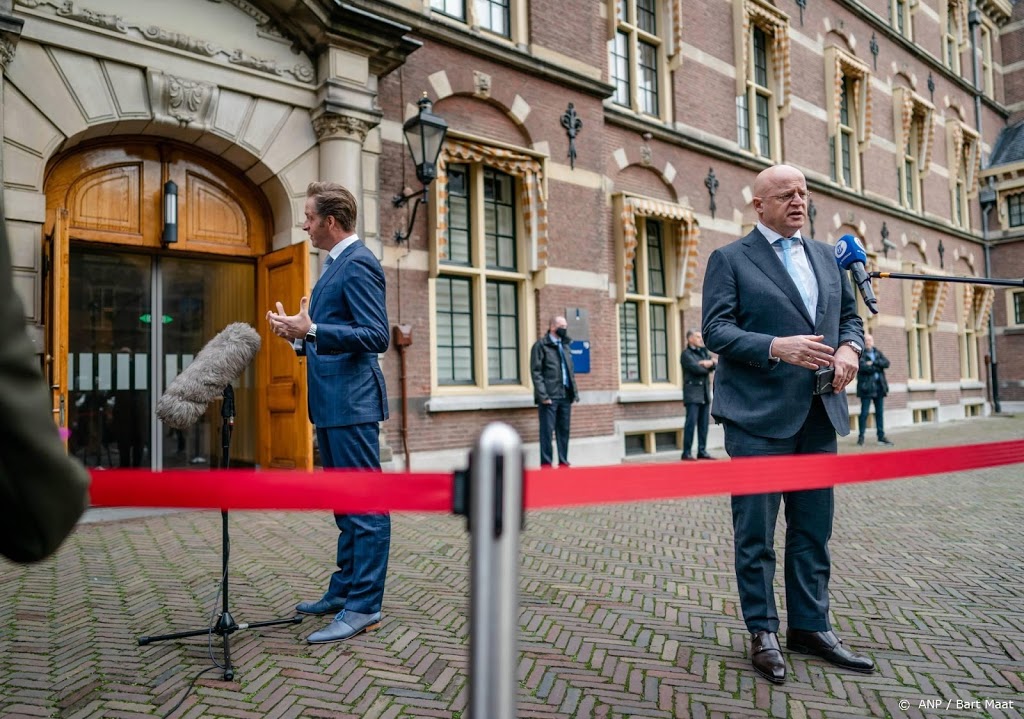 Rapport: Binnenhof stap voor stap verbouwen 90 miljoen goedkoper