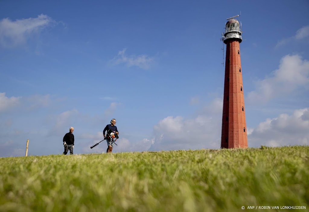 Minister doet laatste poging om vuurtoren Den Helder te redden
