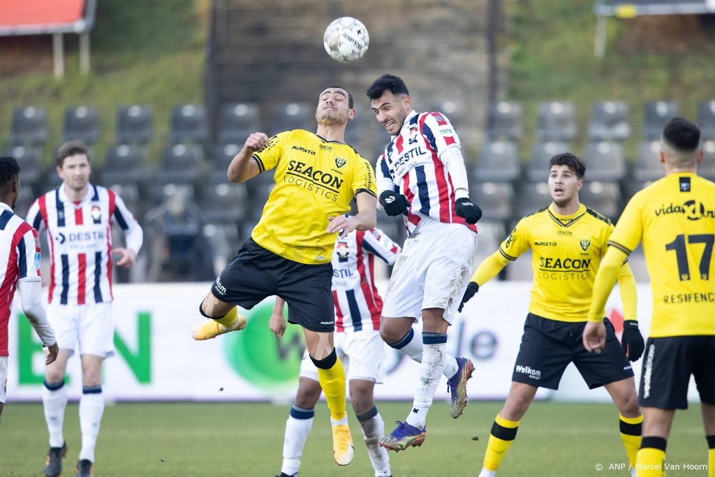Topscorer Giakoumakis bezorgt VVV-Venlo in extra tijd derde zege