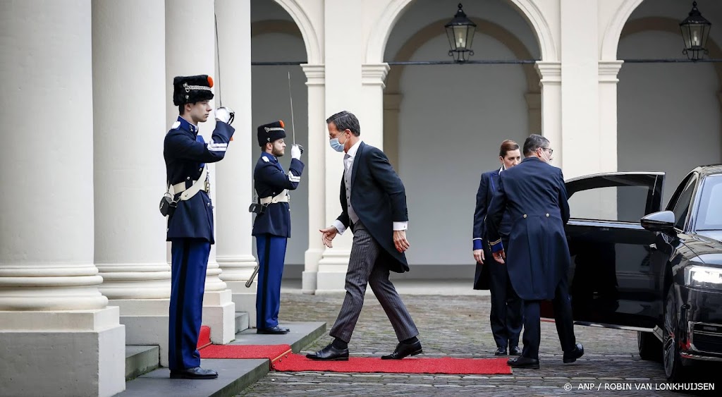 Rutte aangekomen op Paleis Noordeinde