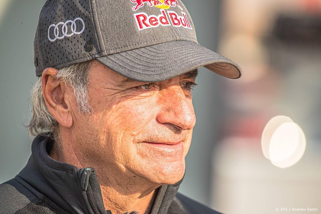 Sainz houdt het toch voor gezien in Dakar Rally