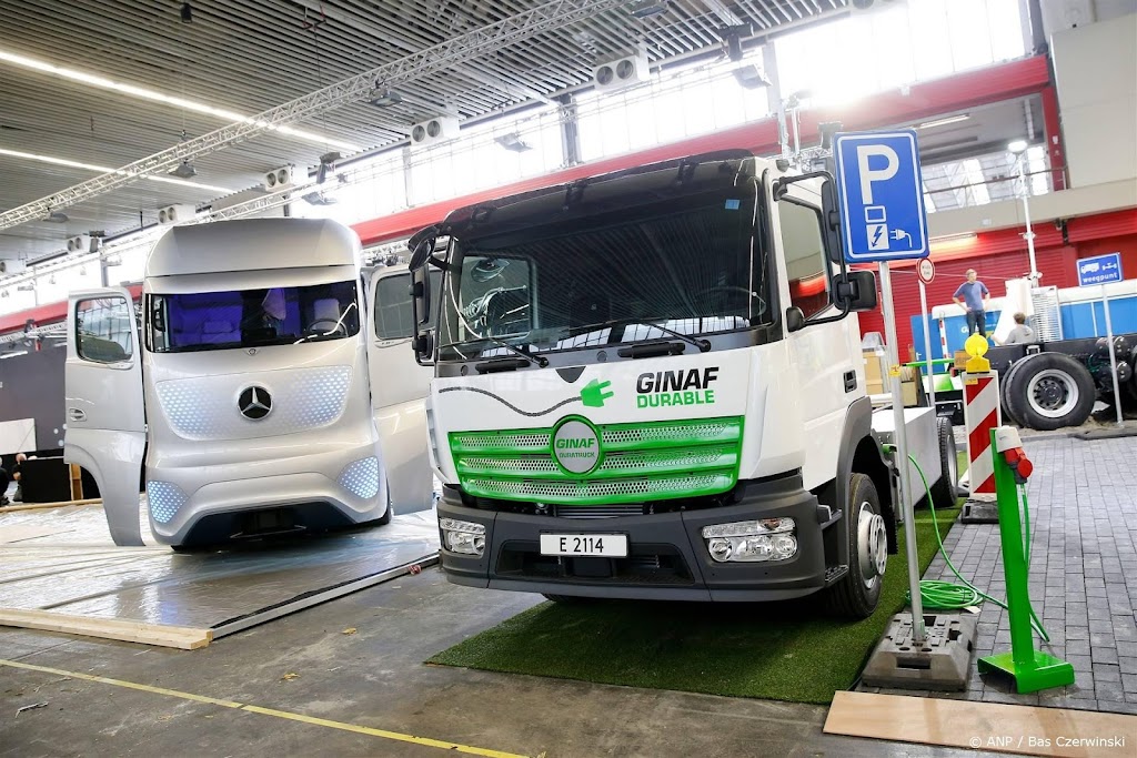Vrachtwagenbedrijf GINAF Trucks maakt doorstart na faillissement