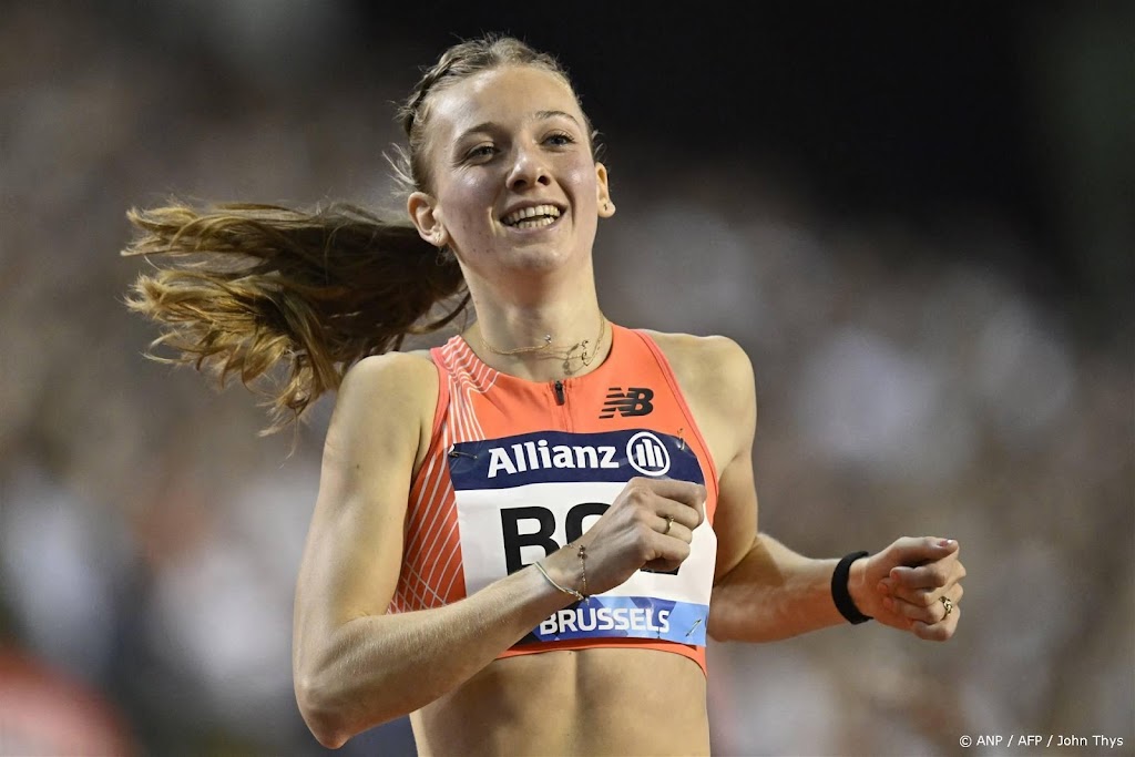 Atlete Bol verslaat Klaver en rent vierde tijd ooit op 400 meter