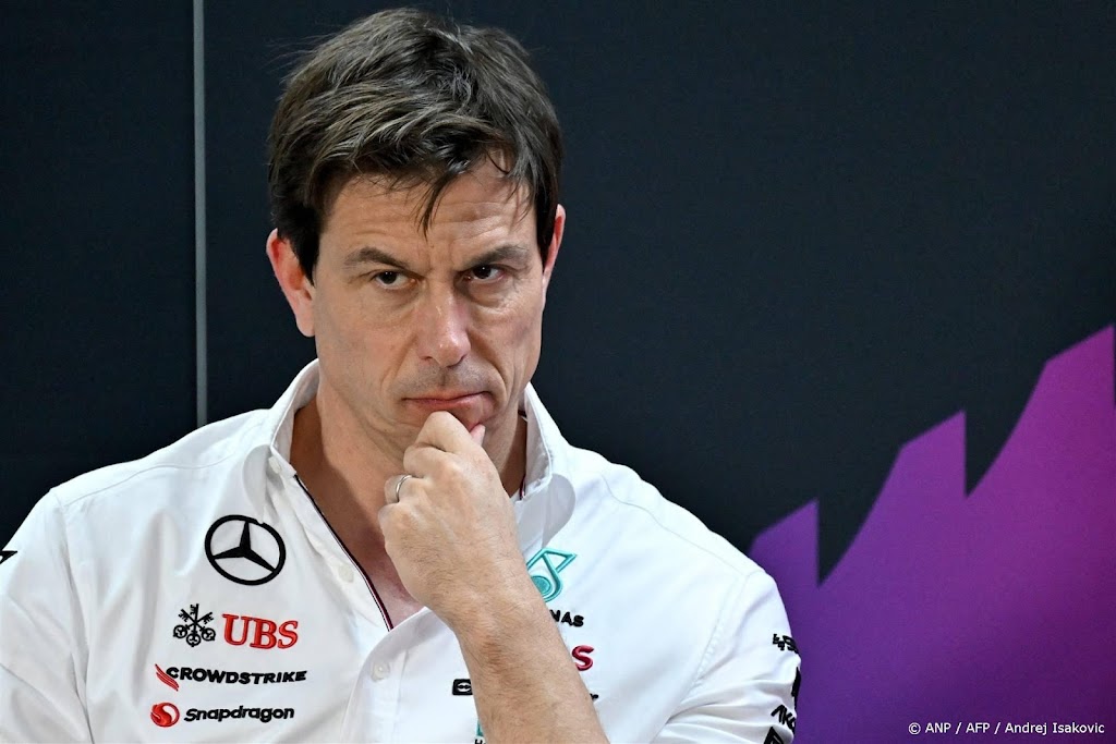 Mercedes-baas Wolff ziet Verstappen 'graag' naar zijn team komen