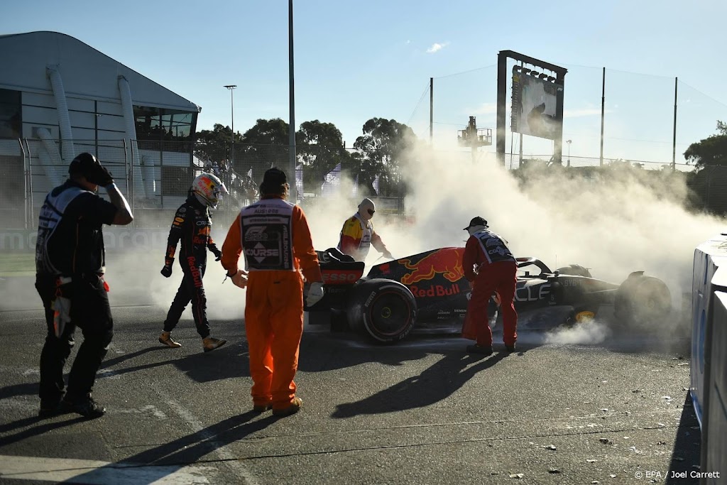 Red Bull zoekt oorzaak uitvallen Verstappen bij de brandstof