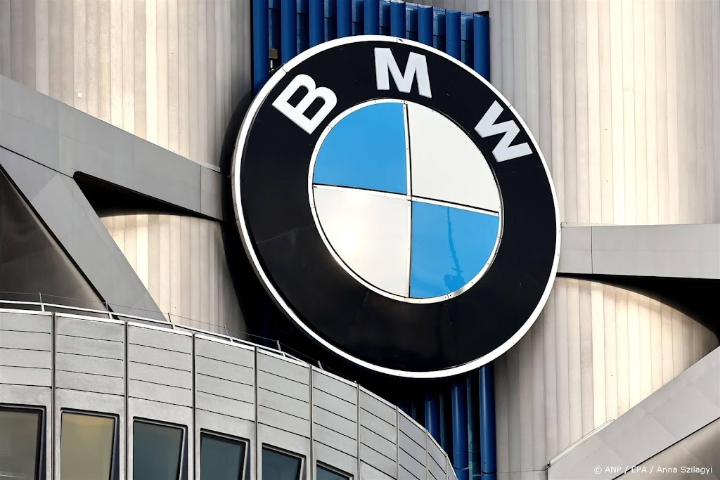 BMW verkoopt eerste kwartaal bijna helft meer elektrische auto's
