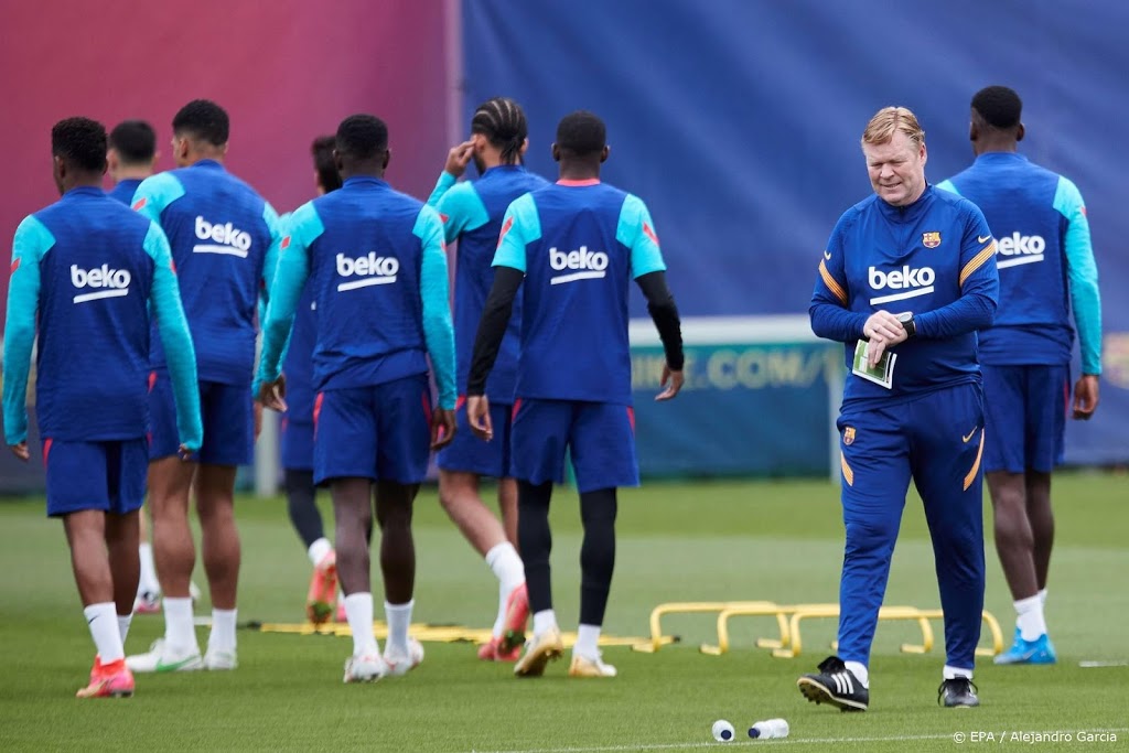 Koeman gelooft nog steeds in titel Barcelona