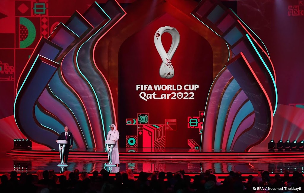 Spelregelcommissie praat over buitenspeltechnologie op WK Qatar