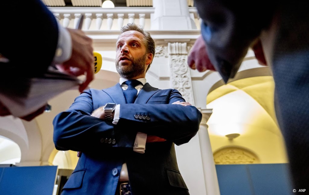De Jonge haalt 100 miljoen naar voren om sneller te bouwen