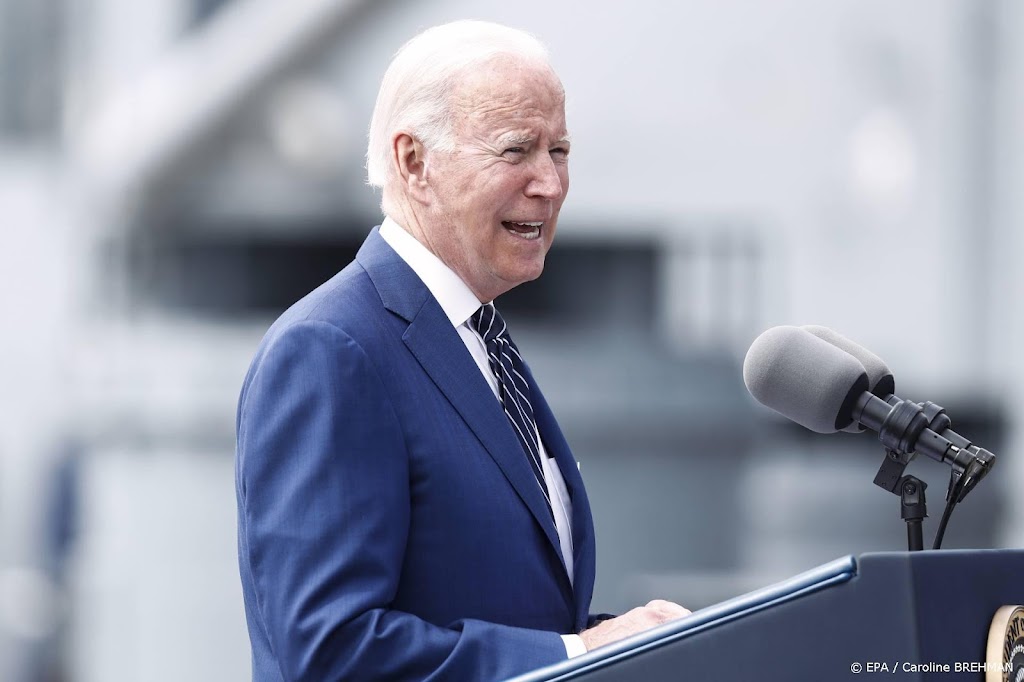 Biden boos over inflatie, opent aanval op olieconcern ExxonMobil