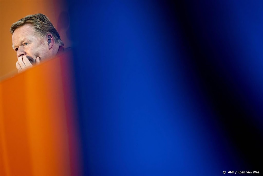 Koeman steunt Van Basten in zijn klacht over vele spelbederf