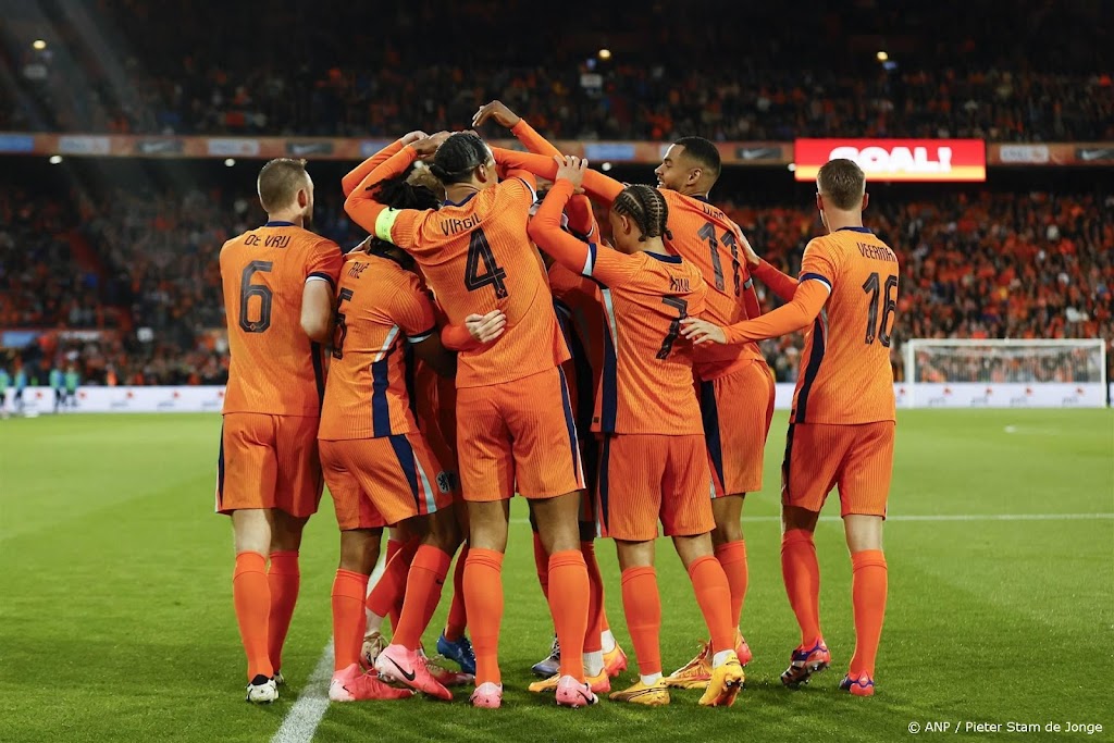 Nederlands elftal met ruime zege op IJsland (4-0) richting EK