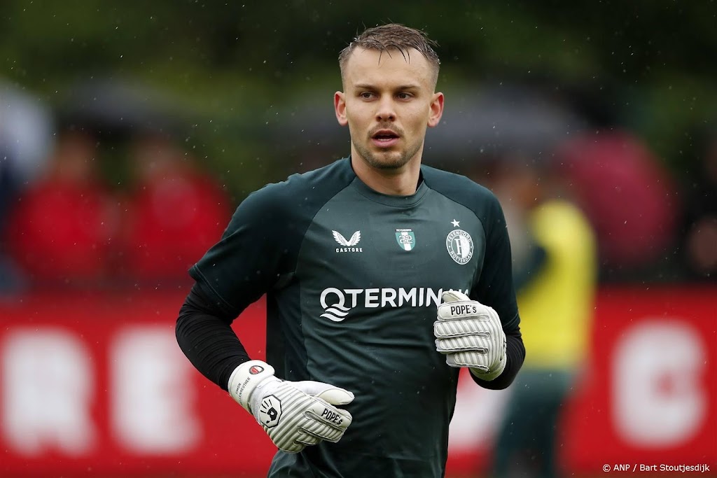 Feyenoord legt keeper Wellenreuther twee jaar langer vast