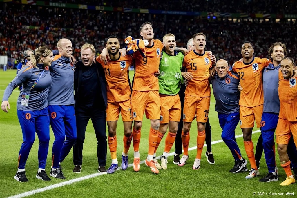 Nederlands elftal vliegt na halve finale al terug naar Wolfsburg