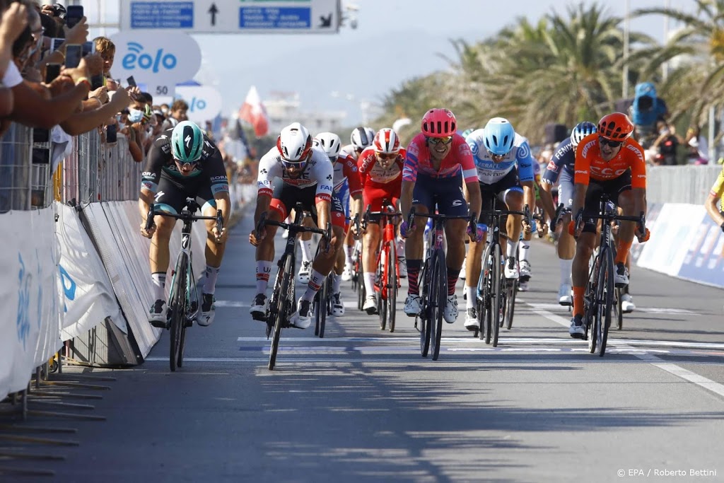 Wielrenner Hamilton wint vierde etappe Tirreno-Adriatico