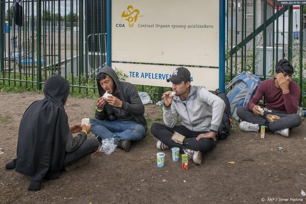 Asielzoekers die voor het eerst aankomen in Ter Apel weer welkom