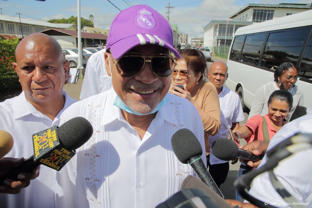 Oud-president Bouterse: laat Rutte oprotten