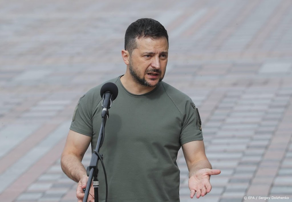 Zelenski: met hun rug laten Russen zich van hun beste kant zien