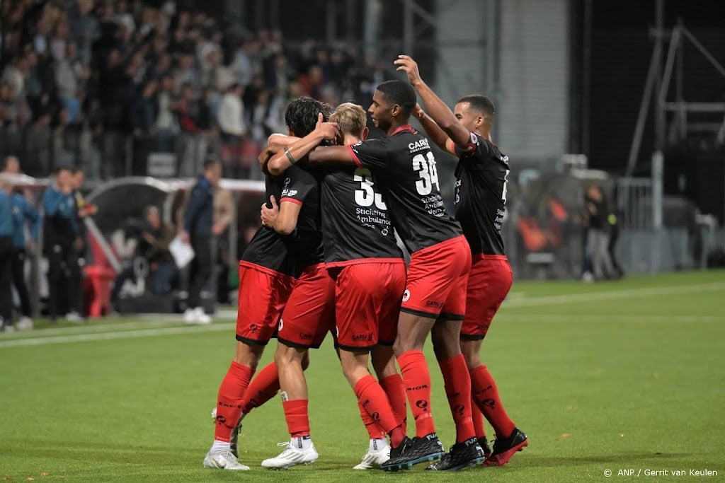 Invaller Seymor kopt Excelsior in blessuretijd naar zege