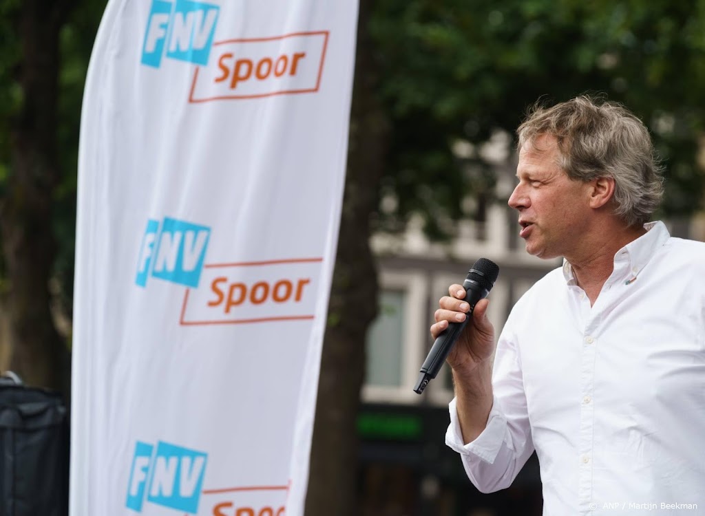 Vakbonden hebben vertrouwen in 'verbinder' Koolmees als NS-topman