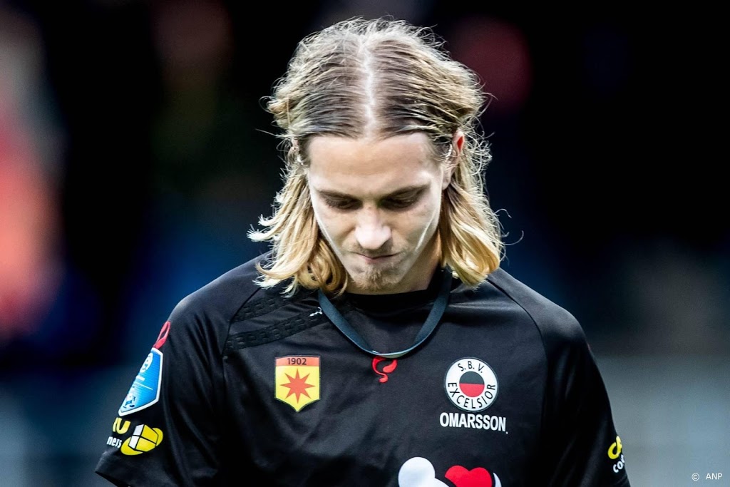 Spits Ómarsson helpt Excelsior met drie treffers aan zege