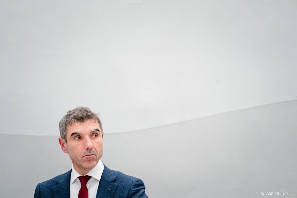 Lek in onderzoek naar mondkapjesdeal Van Lienden