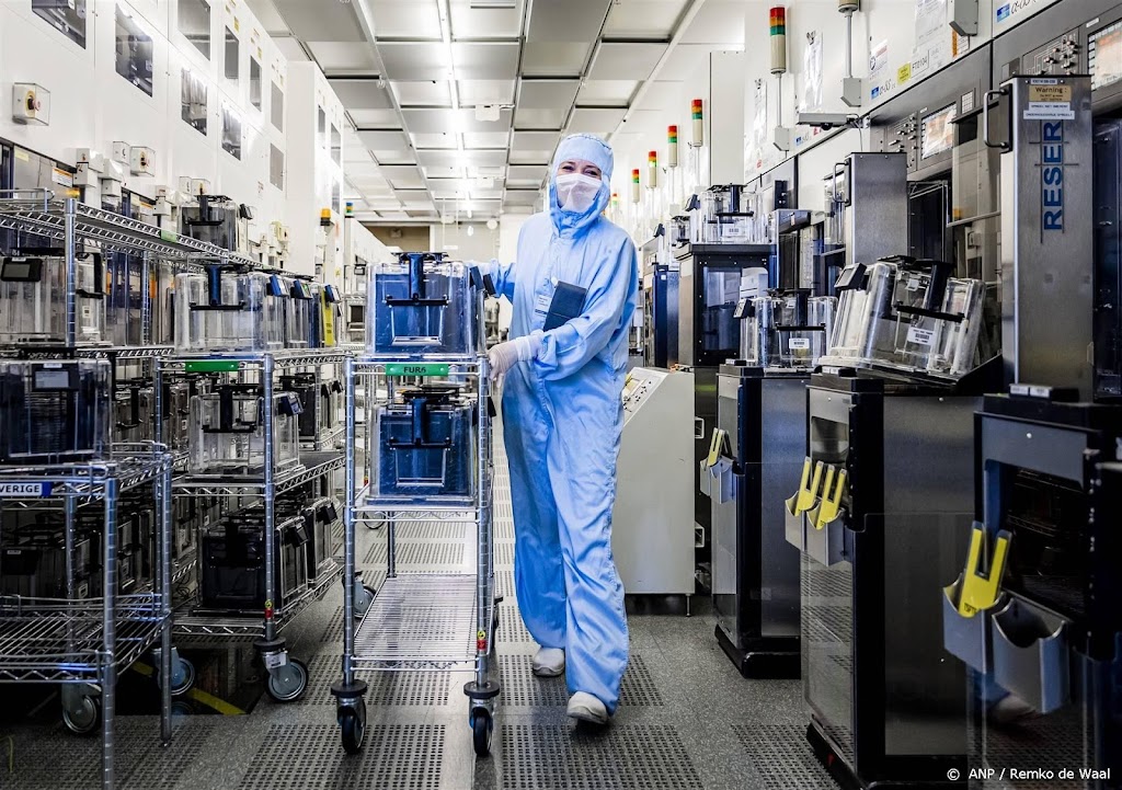 Productie Nederlandse industrie blijft flink krimpen