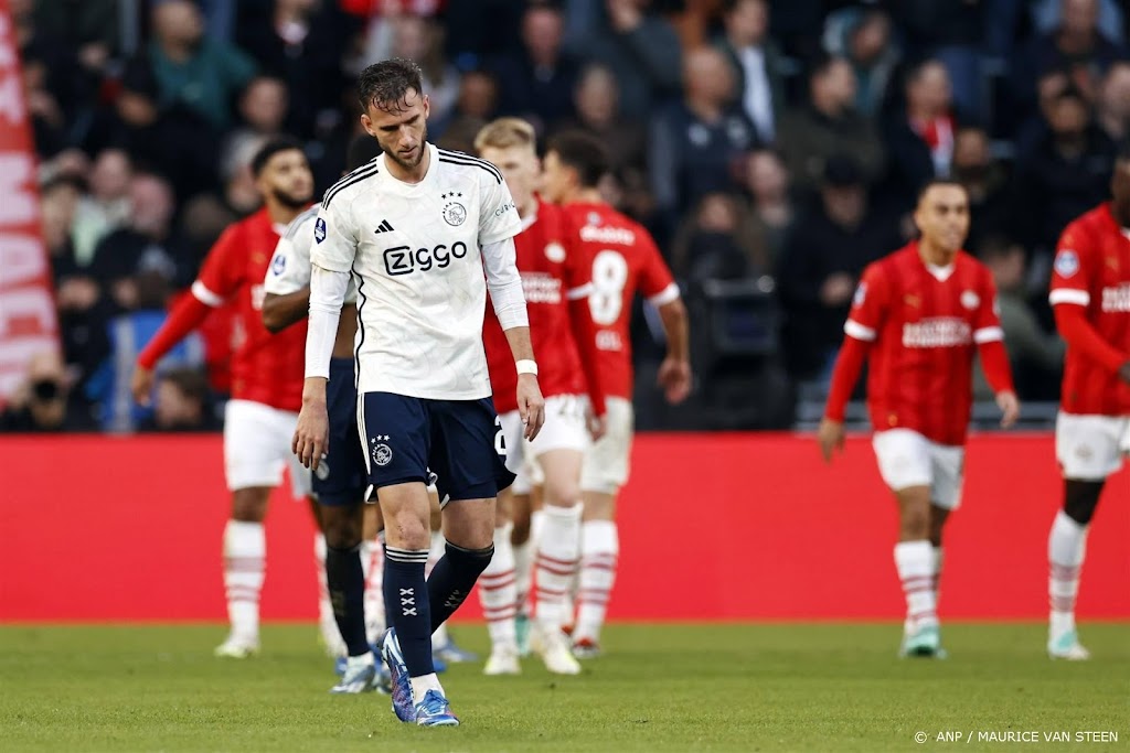 Van den Boomen twijfelgeval bij Ajax voor duel met Almere
