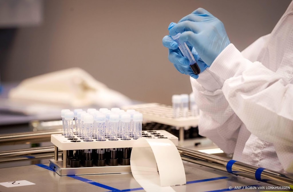 Eerste megalab voor analyse tienduizenden coronatests geopend