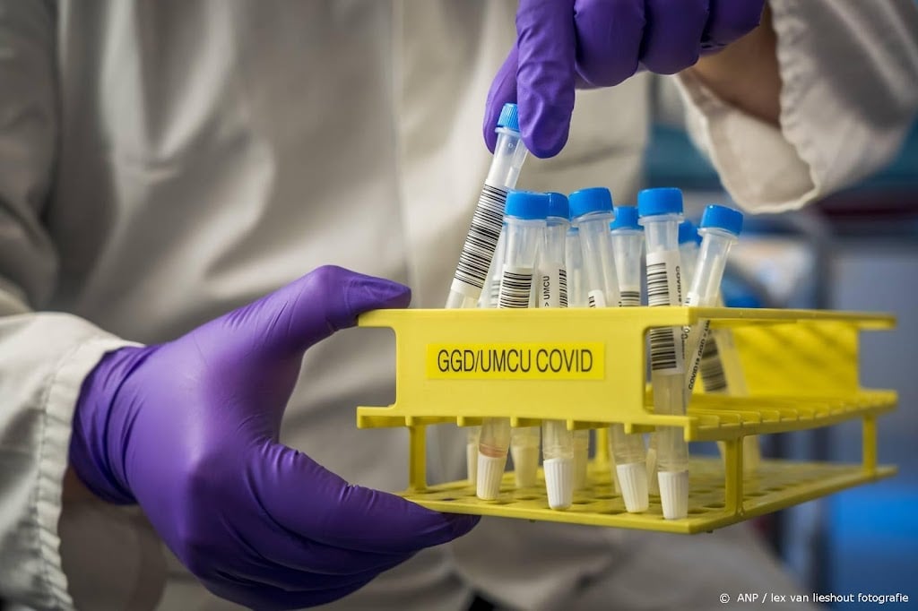 Wereldwijd bijna 2400 Omikron-gevallen vastgesteld
