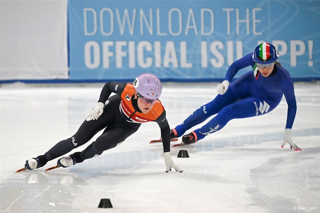 Wereldbekergoud voor shorttrackster Xandra Velzeboer op 500 meter