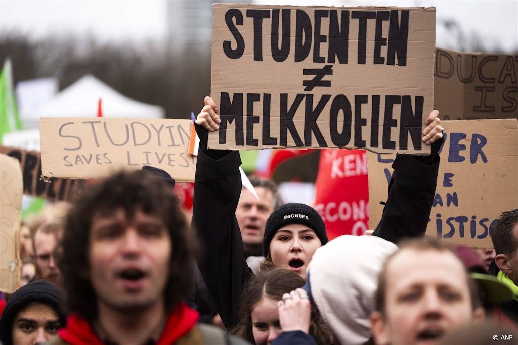 Nieuwe demonstraties hoger onderwijs tegen bezuinigingen