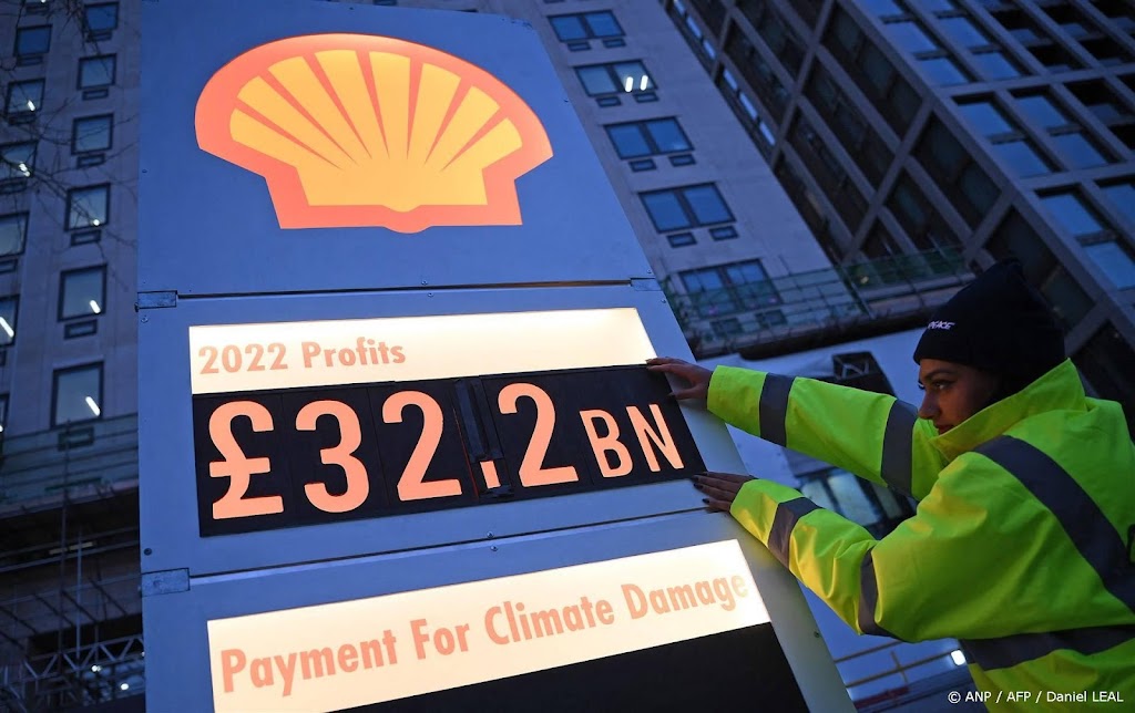 Shell en Greenpeace schikken miljoenenzaak om actie boorplatform